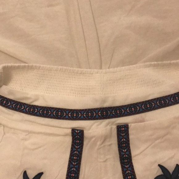 Worn maybe 3 times. Cute shorts with pattern. - Picture 4 of 6